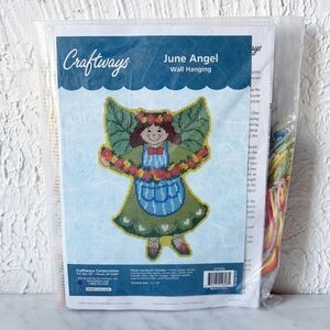 Craftways June Angel Plastic Canvas Wall Hanging Decor Kit 12" x 18"